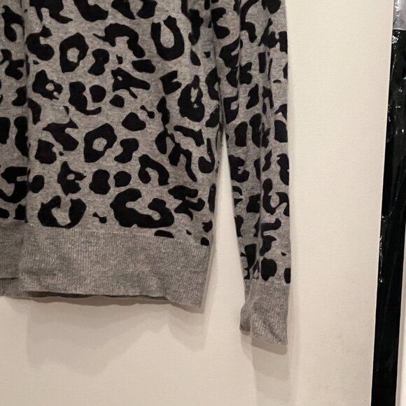 Barney's New York Black & White 2-Ply 100% Cashmere Sweater (M) - Picture 9 of 11